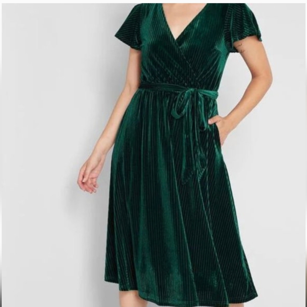 Modcloth Timeless Embrace  Green Velvet Midi Tie Dress Size XL